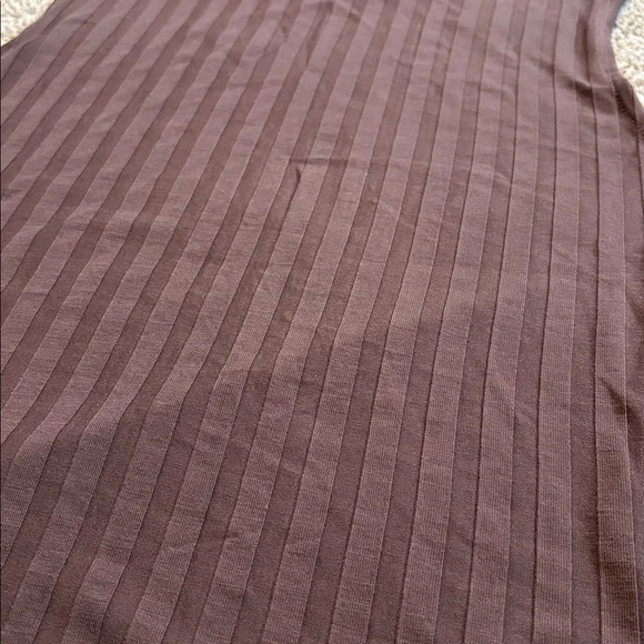 NWT Dynamite Mock Neck Tank - Picture 3 of 3
